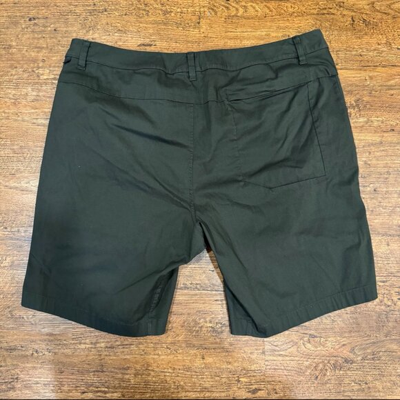 Lululemon Olive Green Weekender Performance Casual Golf Chino Shorts Men's 38x9 - Picture 2 of 7